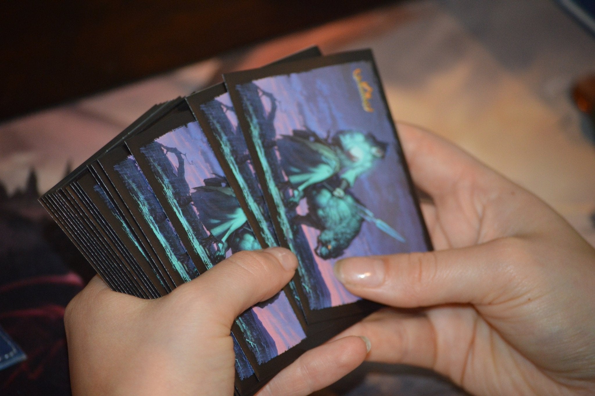 2. Edition "Twilight Magician" Deck-Box und Artwork Sleeves - Zauberhand